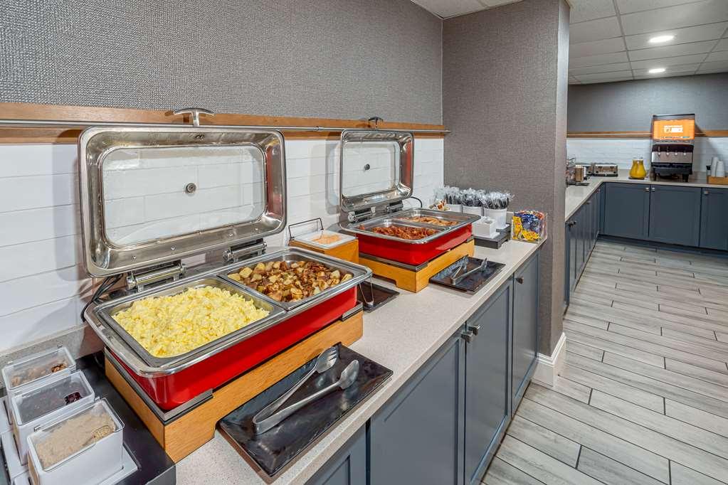 Hampton Inn & Suites Nashville-Vanderbilt-Elliston Place Ресторант снимка