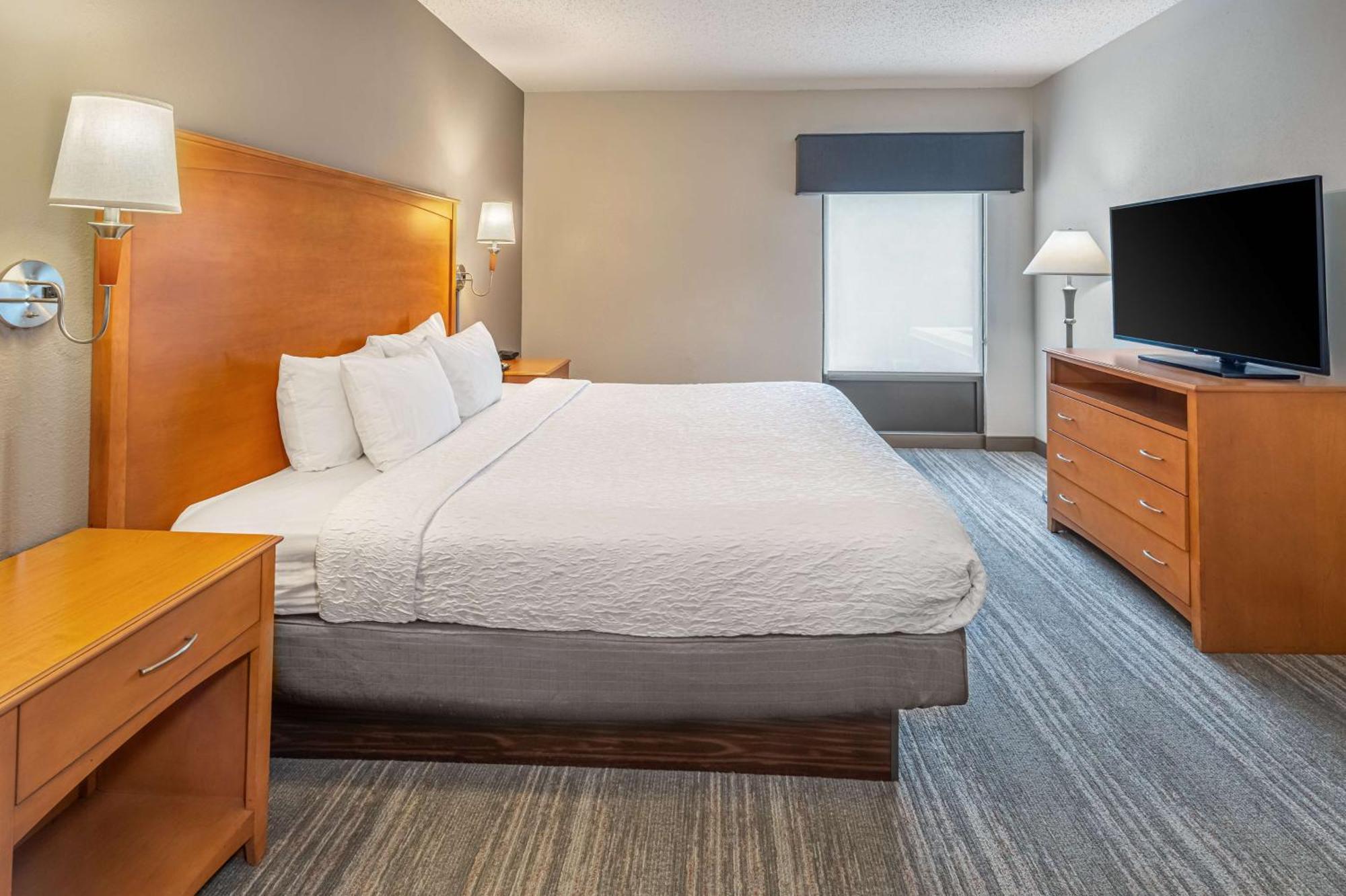 Hampton Inn & Suites Nashville-Vanderbilt-Elliston Place Екстериор снимка
